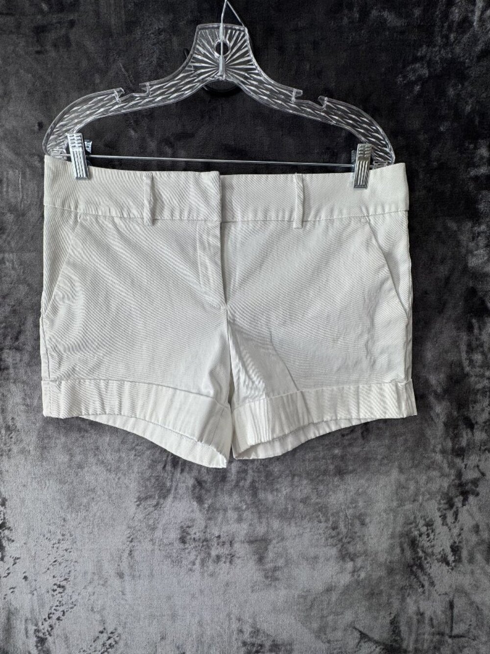 &th Avenue New York & Company White Cuffed Shorts Womens sz 10 Stretch